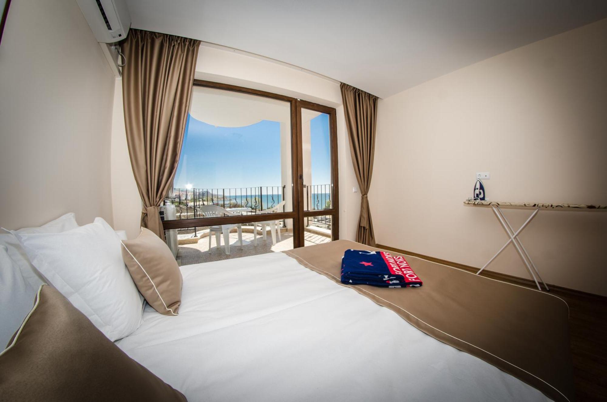 Premier Fort Beach Hotel Sveti Vlas Ruang foto